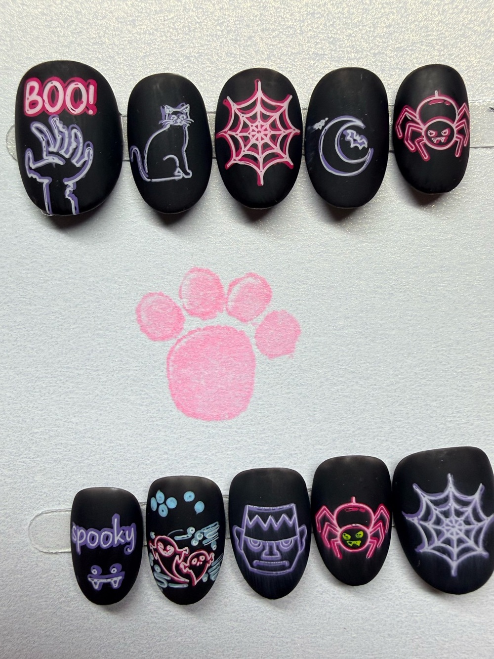 Black Halloween press on nails  extra short round size small